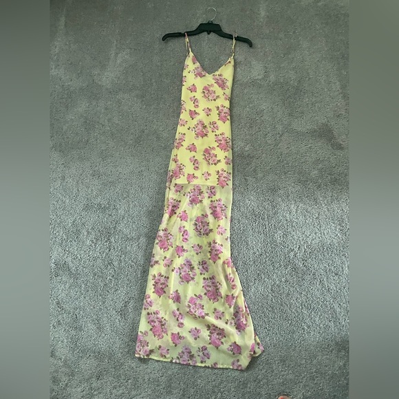 Dress yellow and pink floral maxi dress forever 21 PRICE DROP - Picture 5 of 12